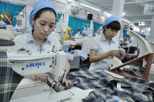 Anysew.vn_Sau TPP: Sản xuất quần áo, giày dép từ A đến Z 